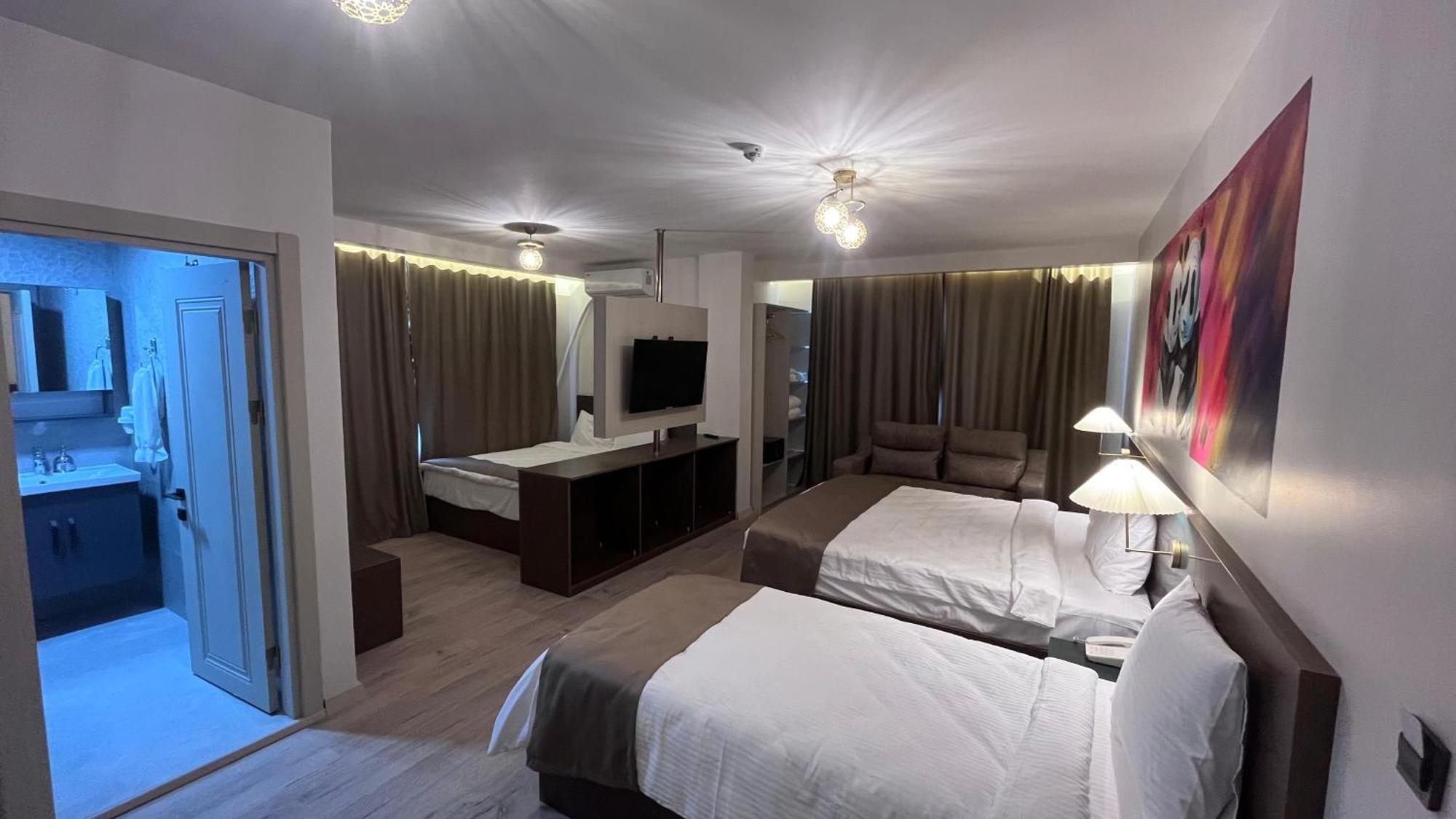 Sar-Per Hotel 埃迪尔内 外观 照片